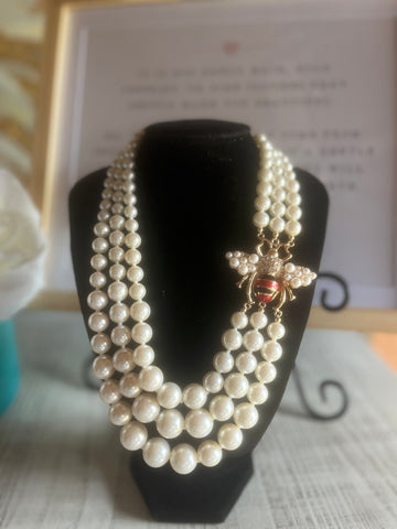 Bees & Pearls